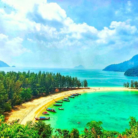 Andaman Peace Resort Ранонг Экстерьер фото