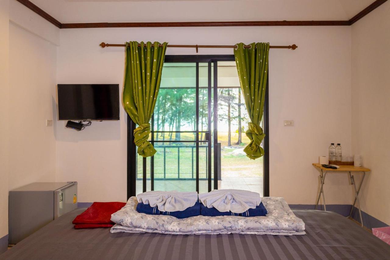Andaman Peace Resort Ранонг Экстерьер фото